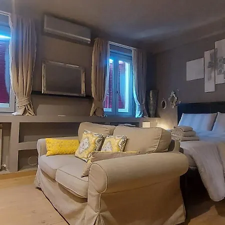 Gondola Azzurra דירה *